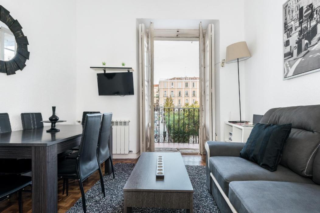 M&F Apartaments Chueca Мадрид Екстер'єр фото