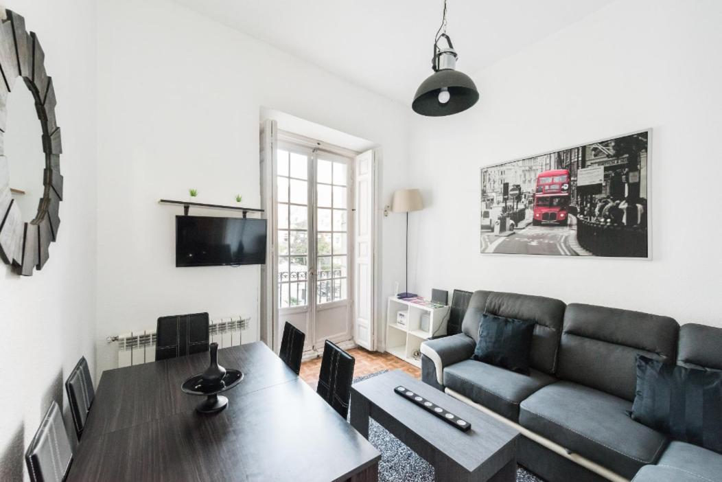 M&F Apartaments Chueca Мадрид Екстер'єр фото